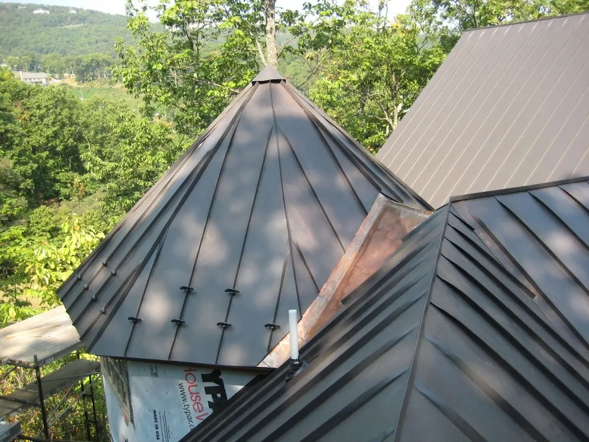 Professional Roof Tarp Installation by Craftsman Roofing in Country Club